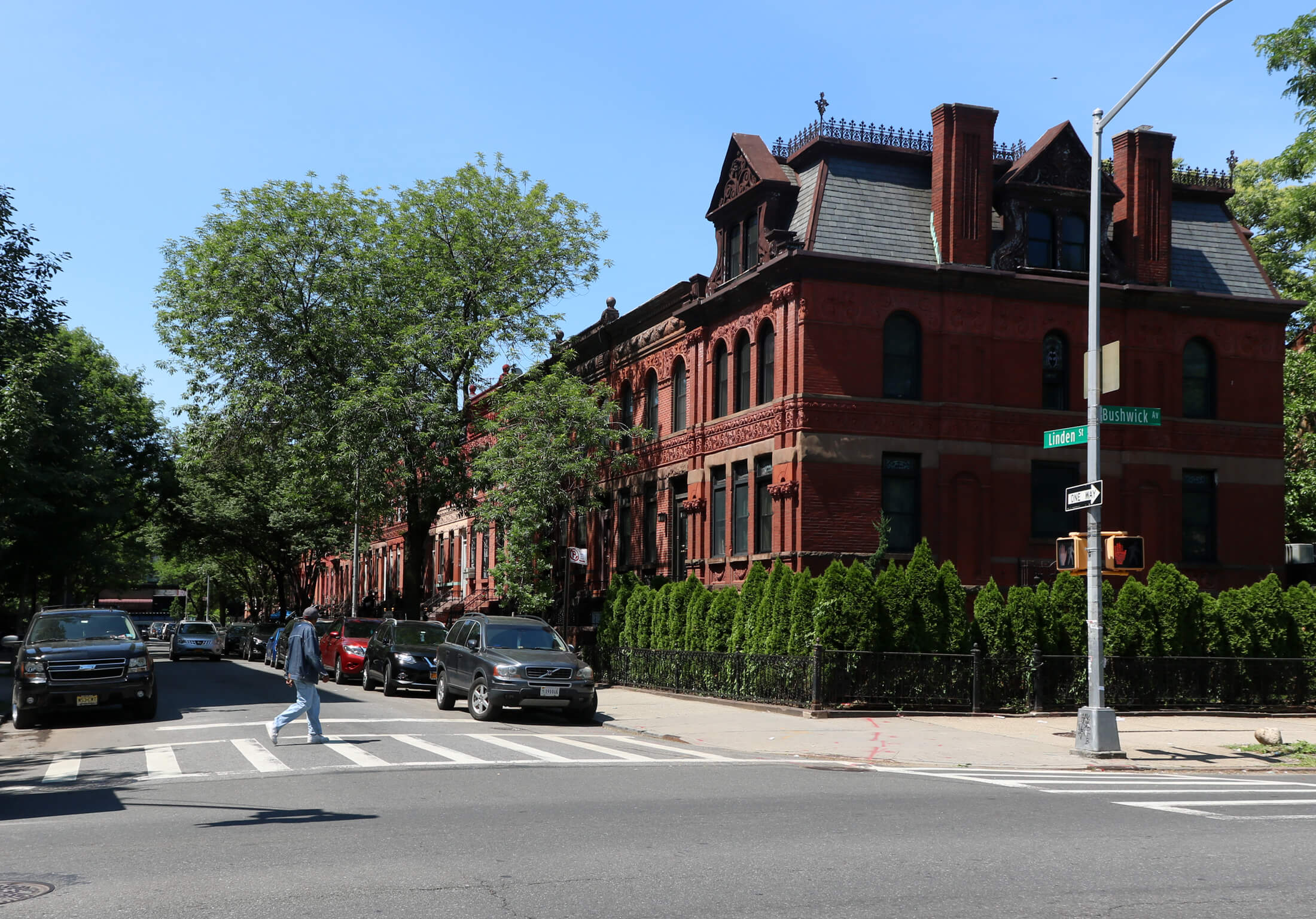 linden street historic district - view of the brick and terra cotta buildings
