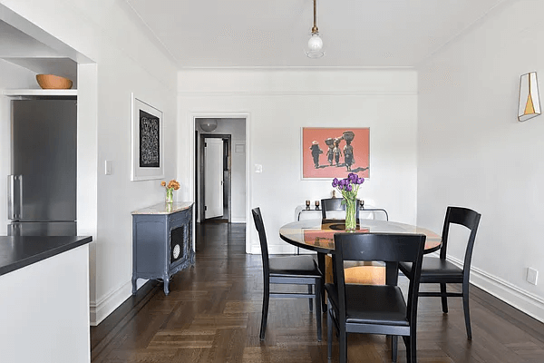 dining area and view of kitchen