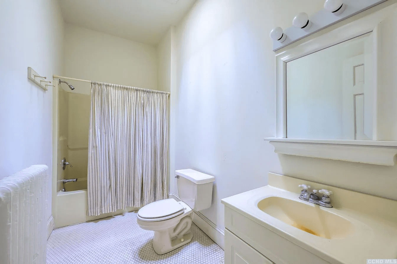 bathroom with white fixtures