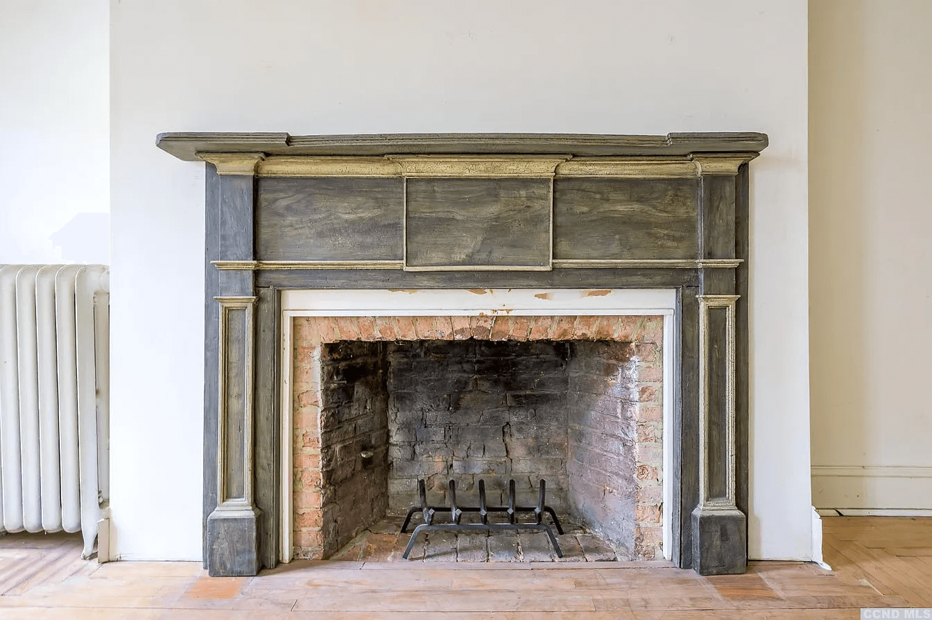 wood mantel