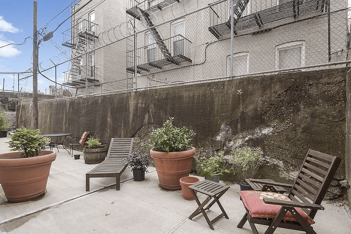 building courtyard with seating and planters