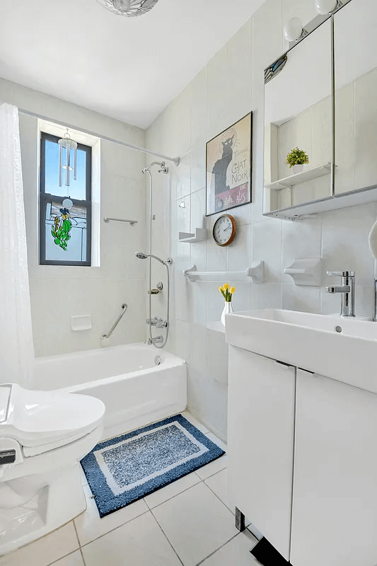 bathroom with white fixtures