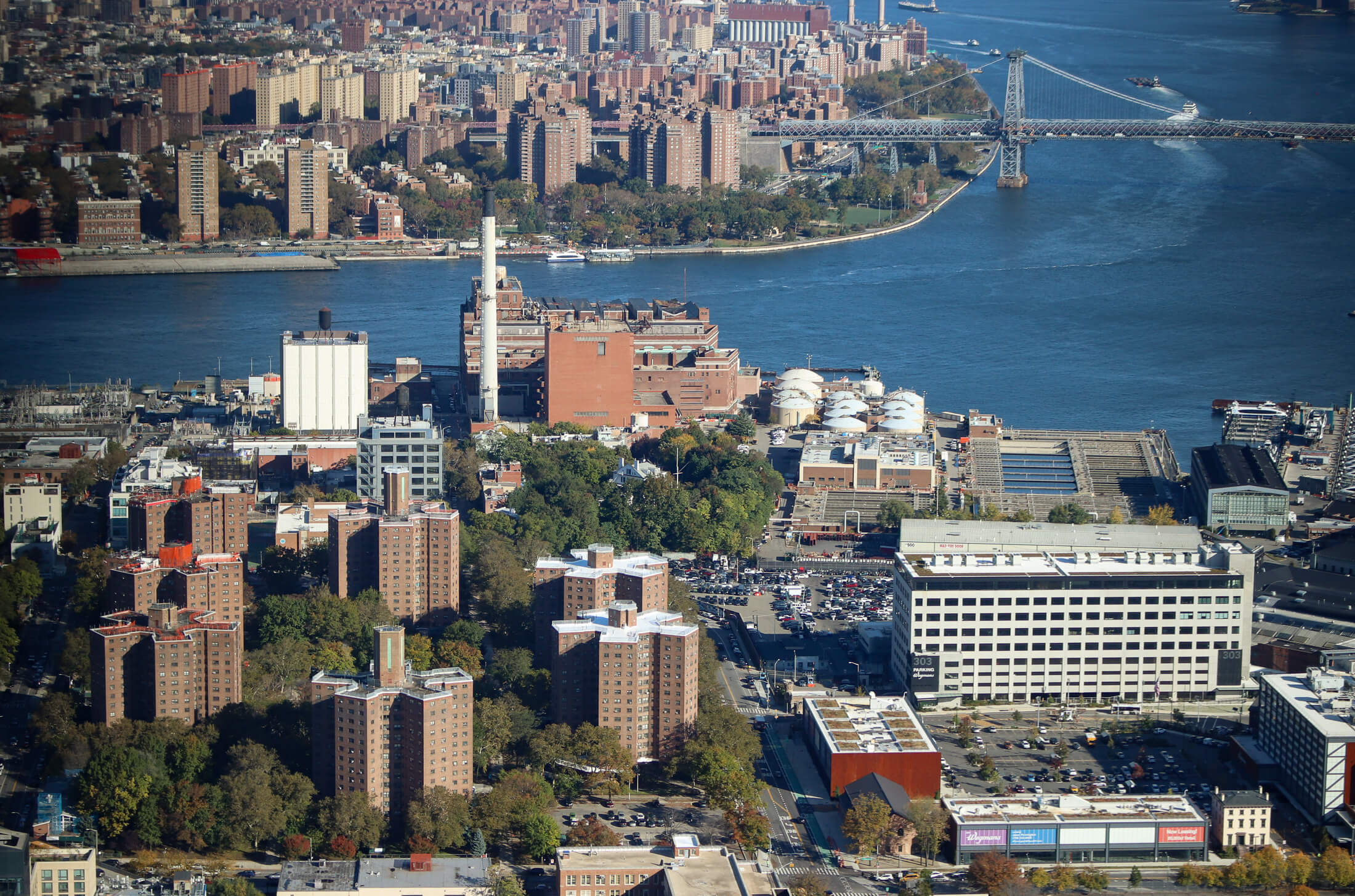 nycha - a waterfront aerial view showing the farragut houses and nycha housing in manhattan