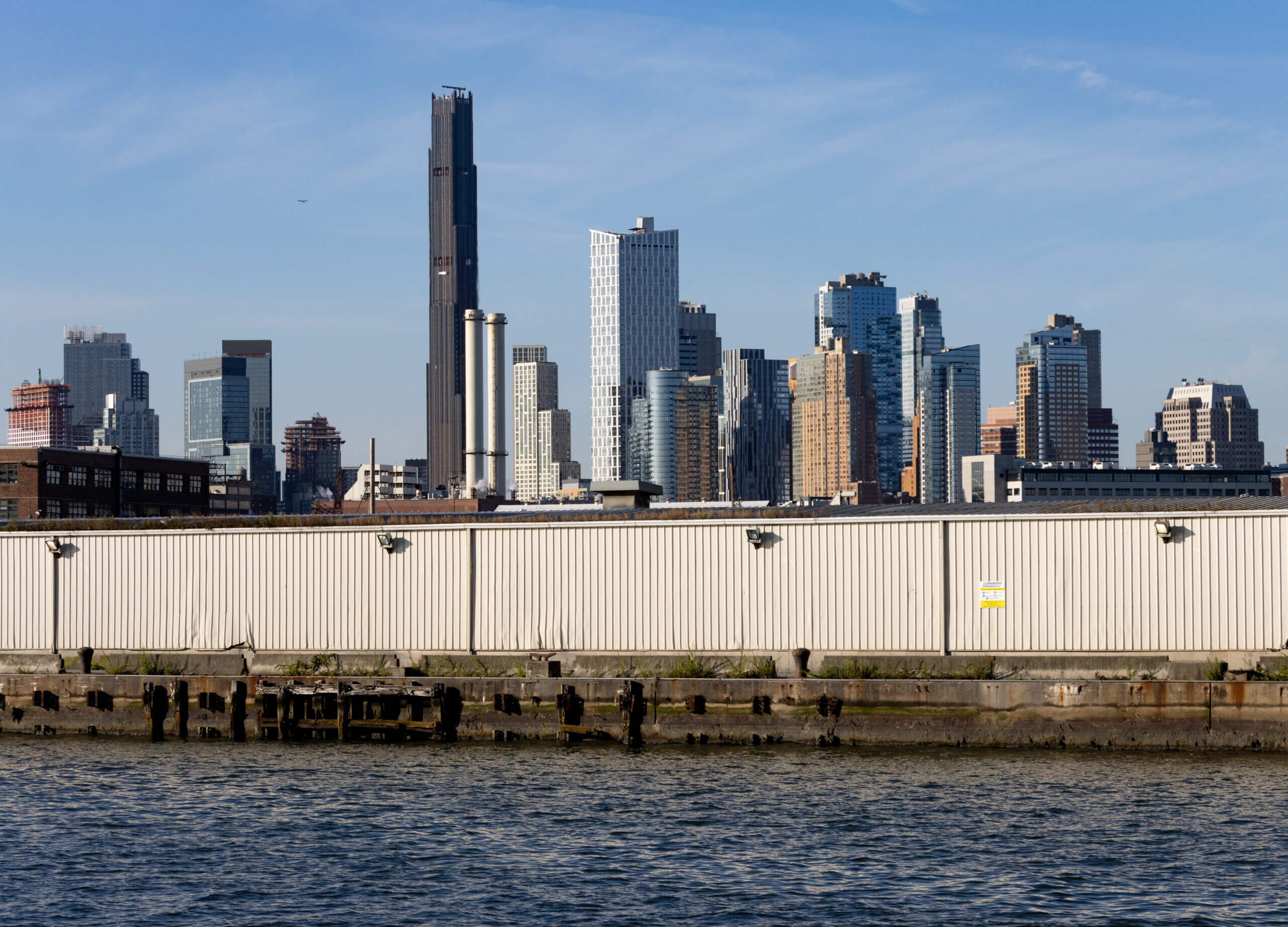 brooklyn - view from the east river ferry line to the downtown brooklyn skyline