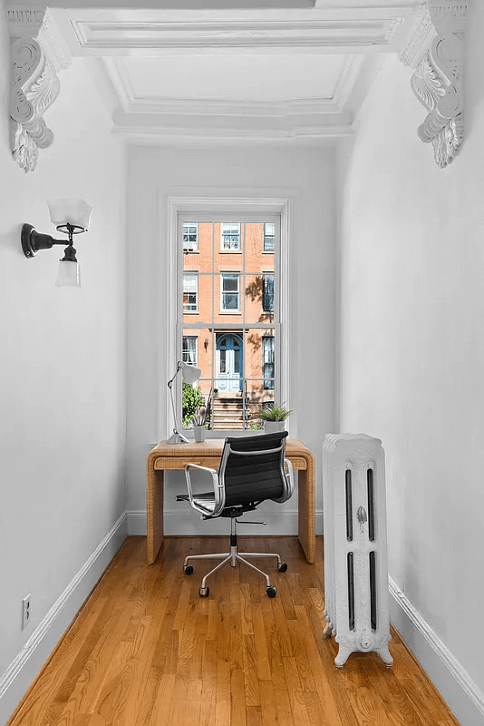 narrow office nook