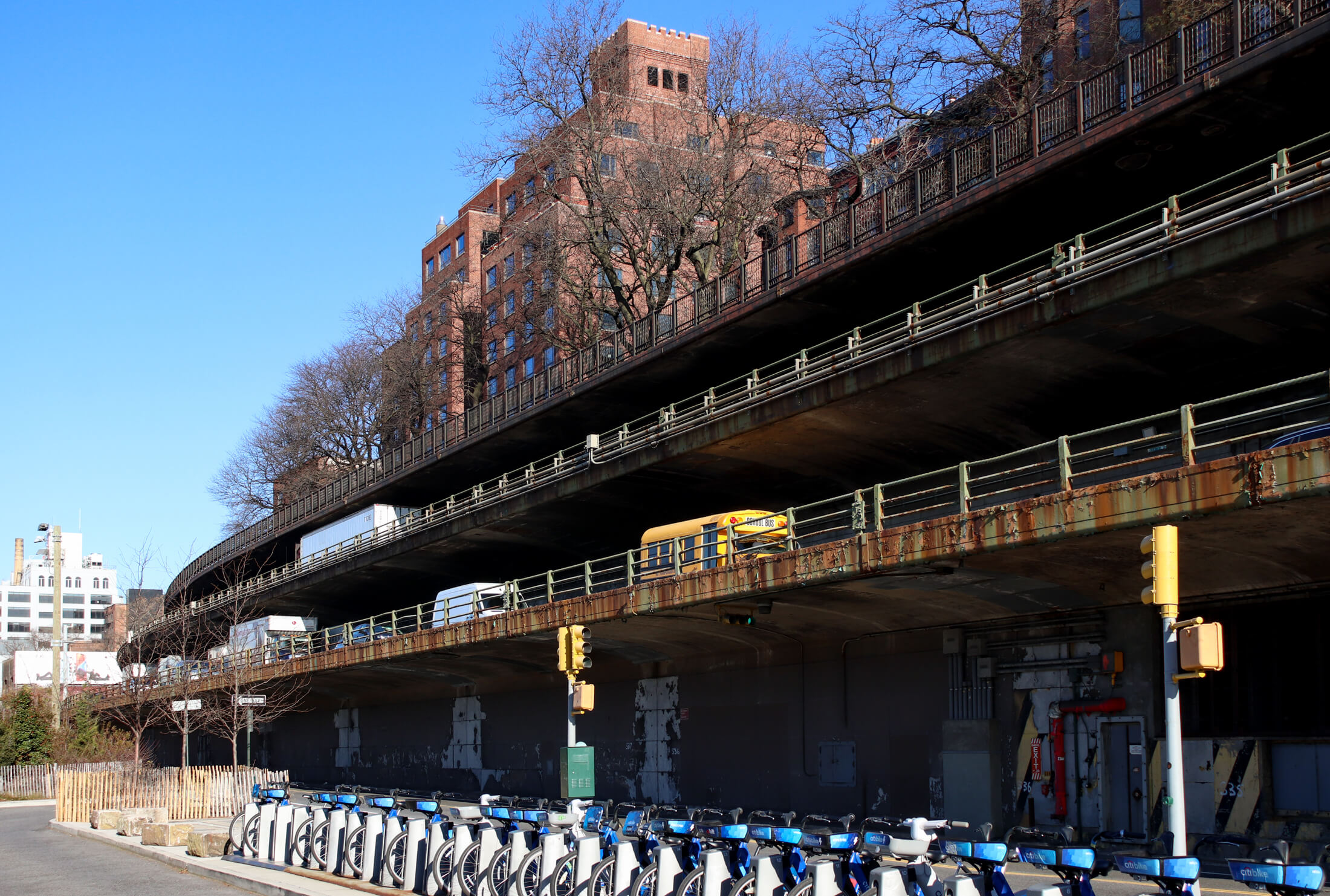 bqe - cars and trucks on the bqe