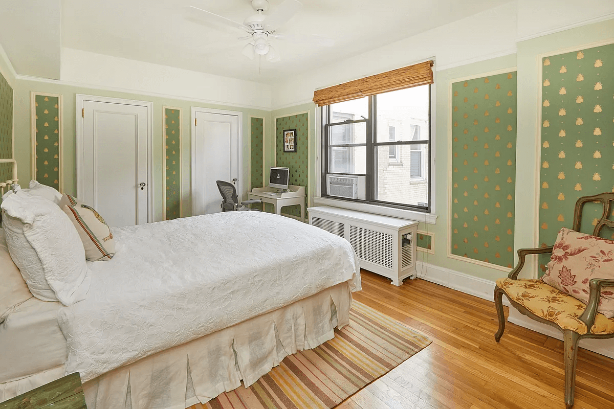 bedroom with green and gold wallpaper