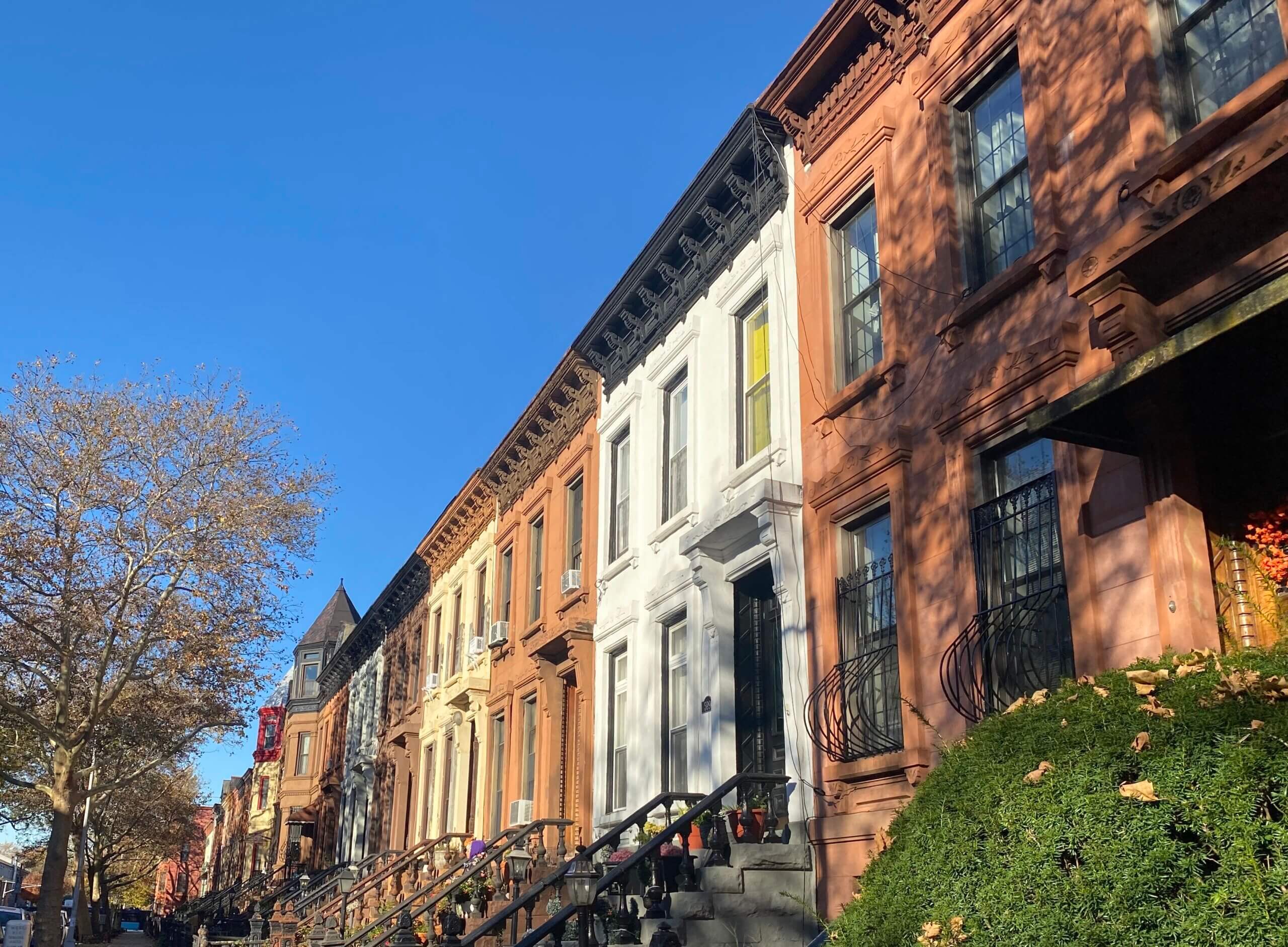 brownstones on Macon Street