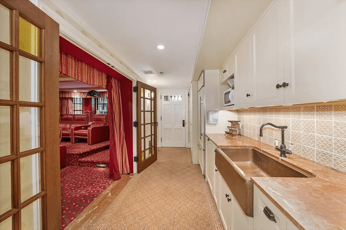 kitchen on garden level with apron front sink