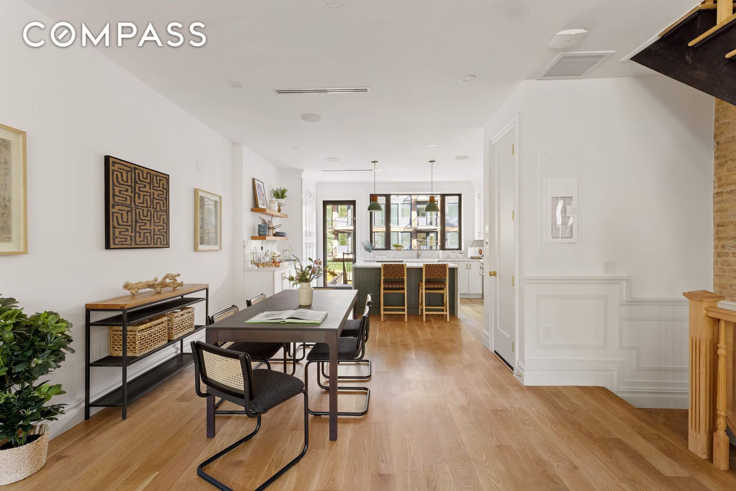 open plan dining room and kitchen