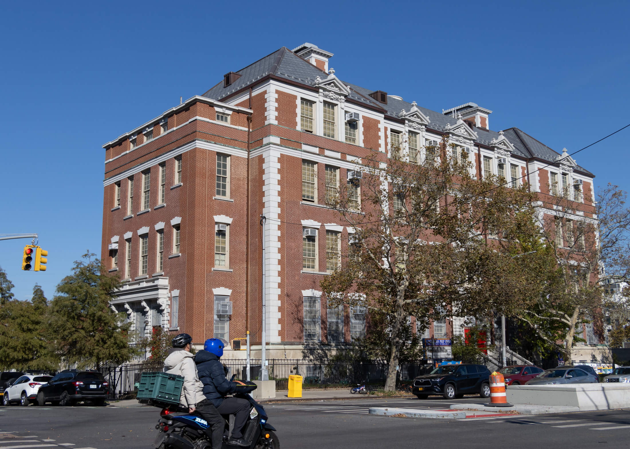 brooklyn - view of fourth avenue in sunset park