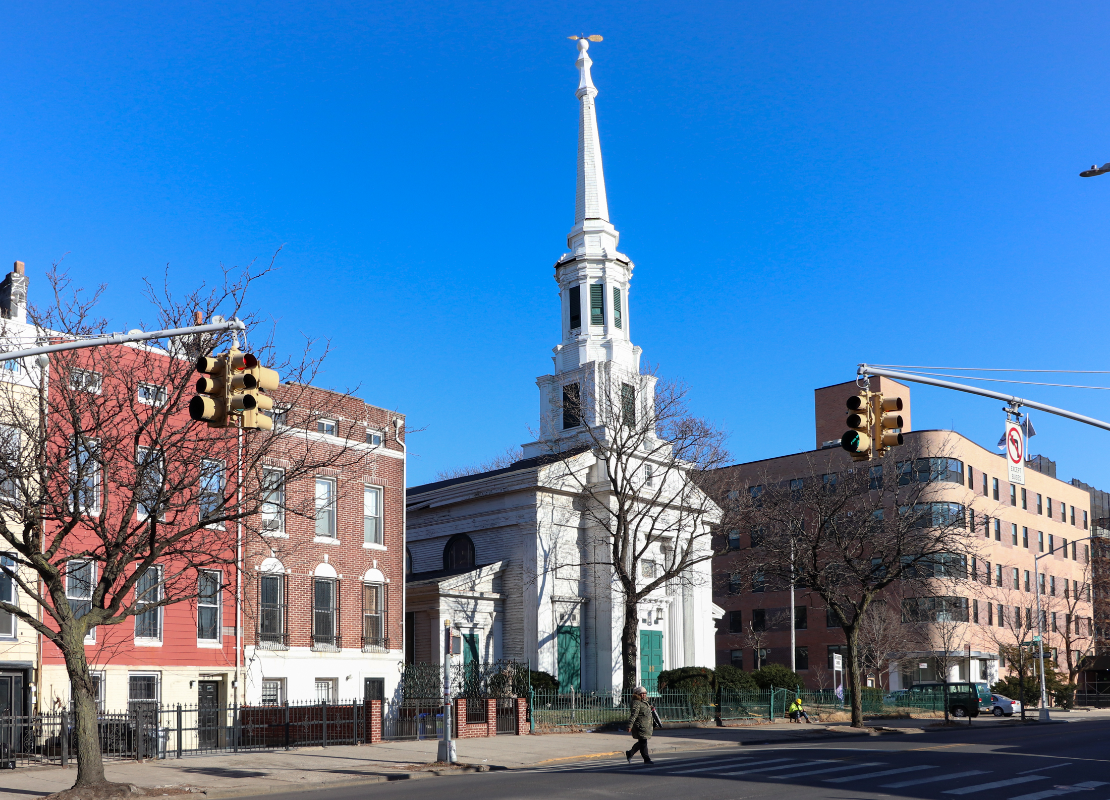 street view showing brick building in place of the pope mansion