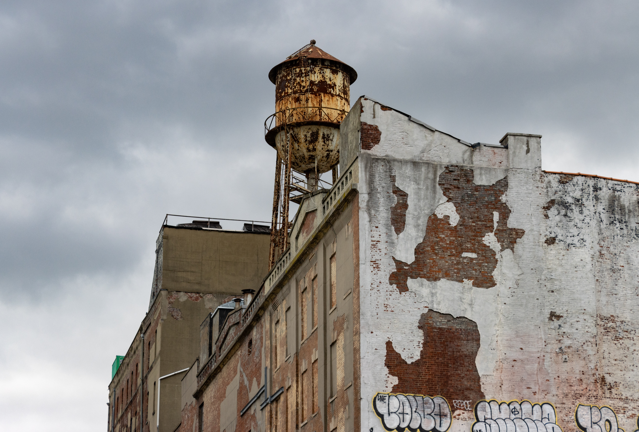 brooklyn - water tower in clinton hill