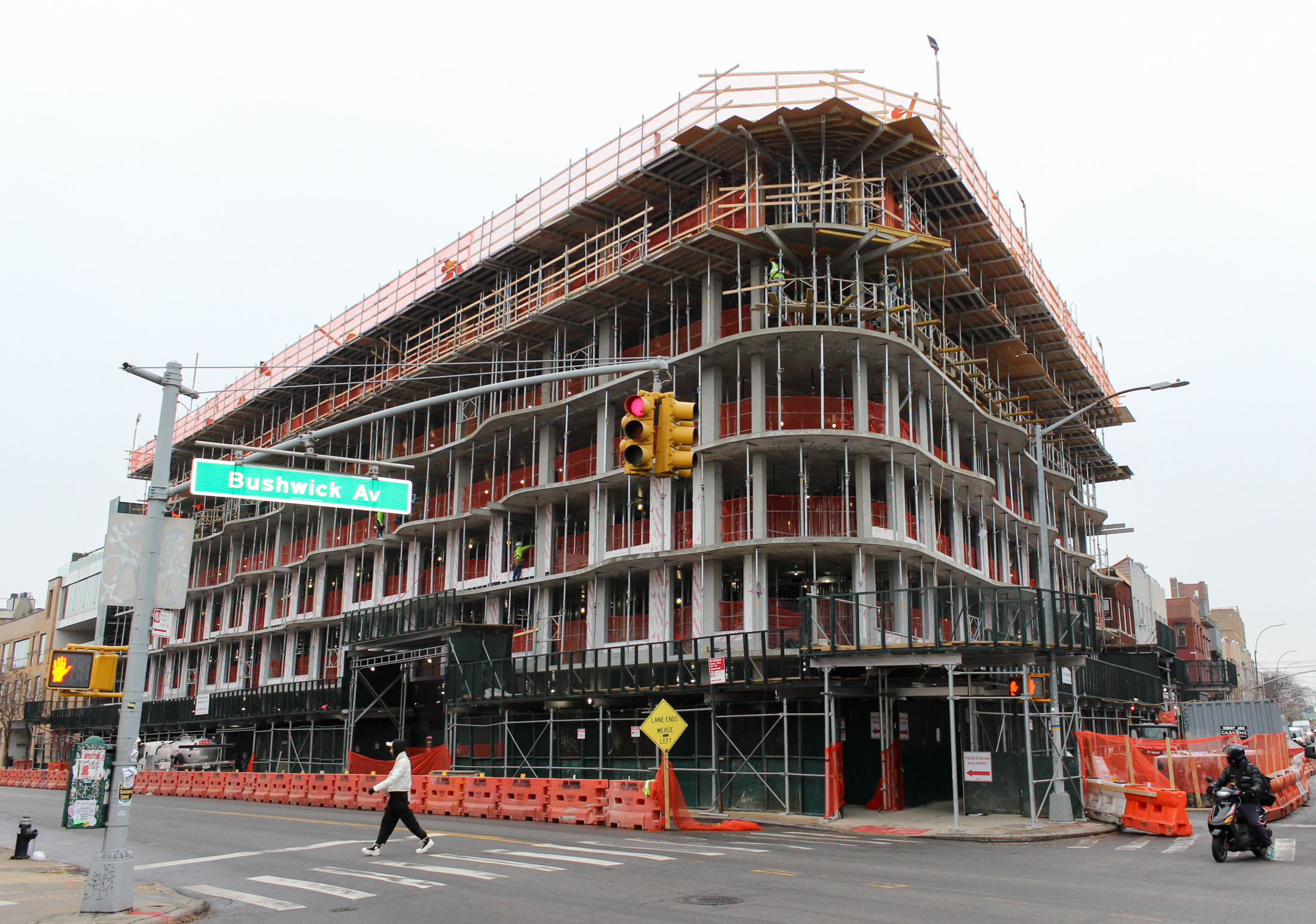 east williamsburg- building under construction