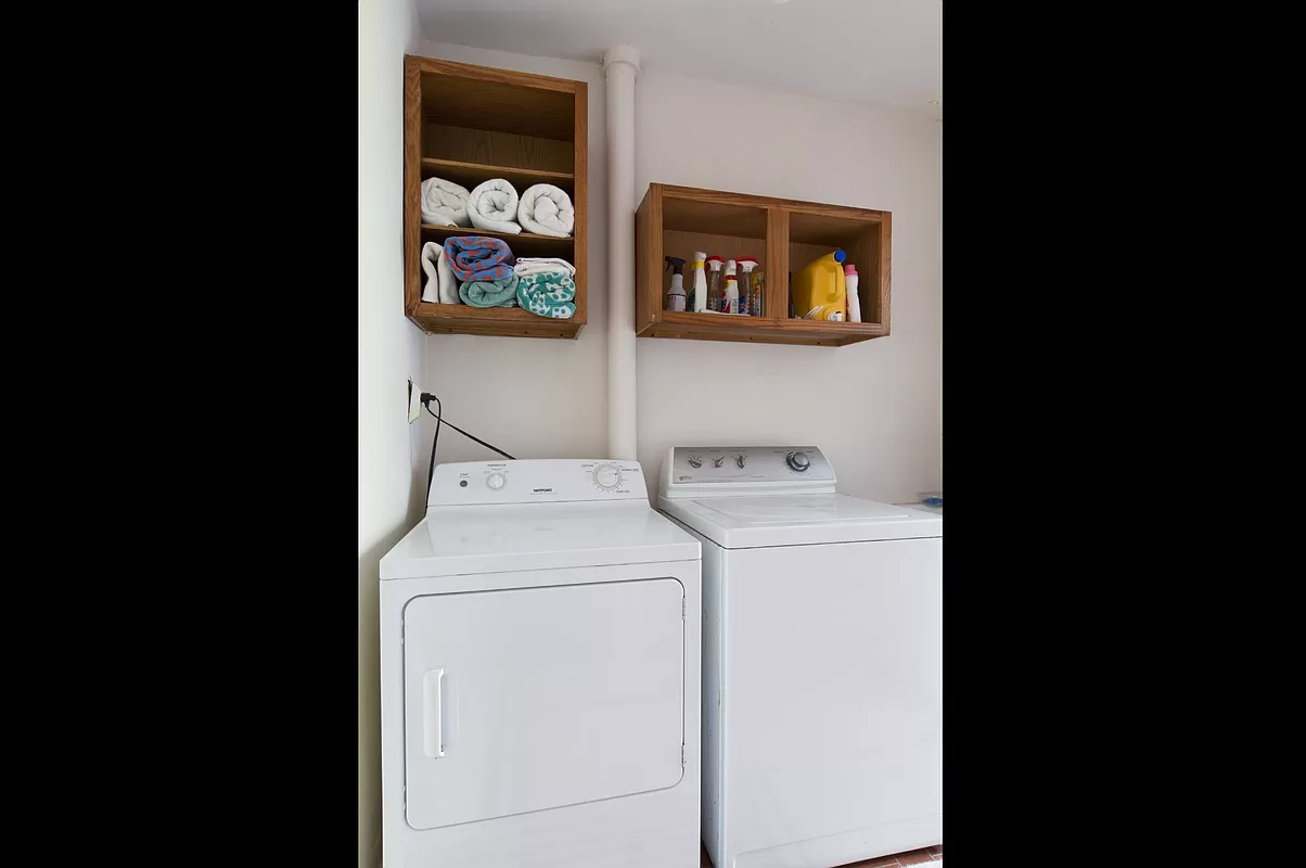 laundry room with full sized machines