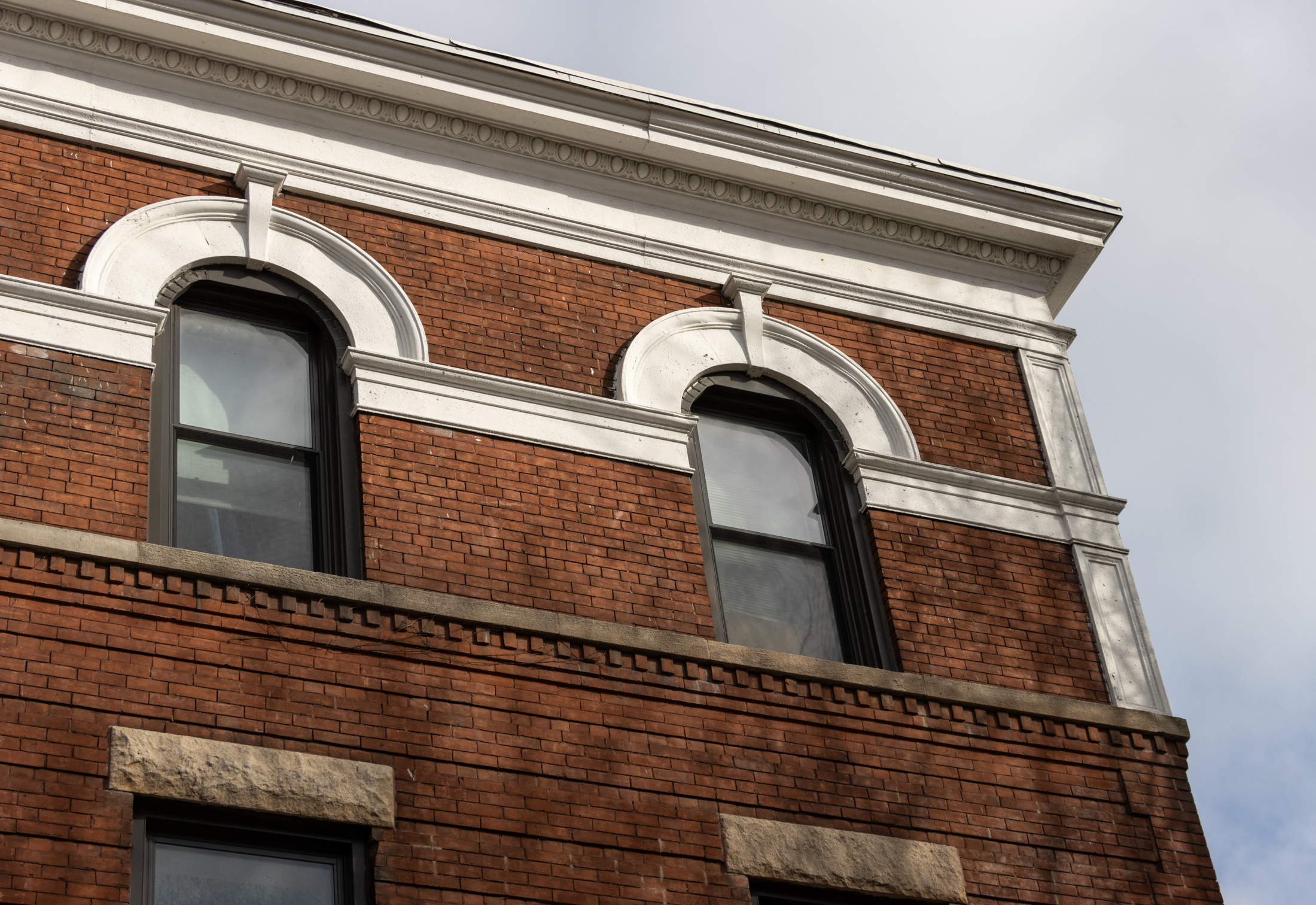 arched upper windows