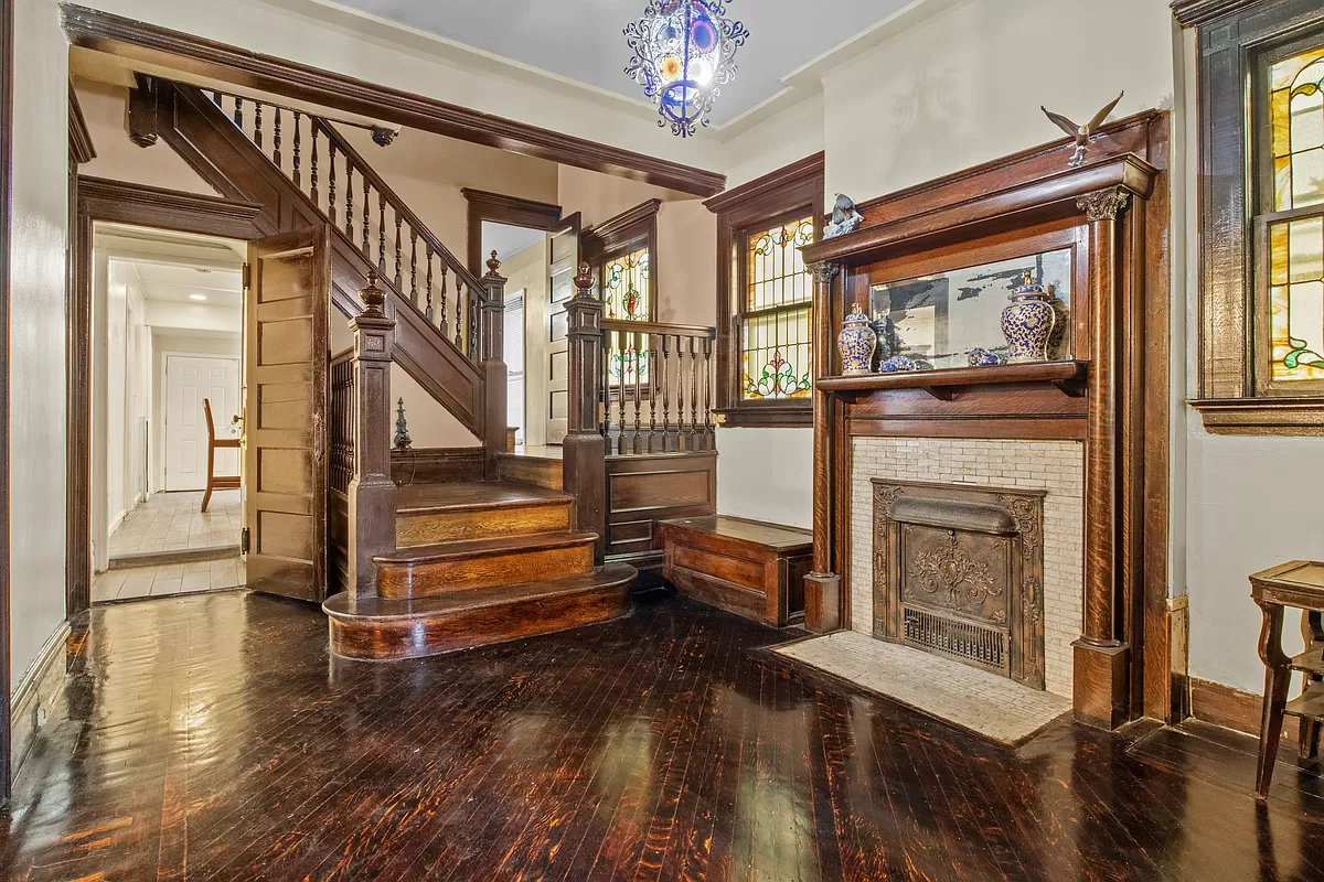 brooklyn open house - entry with mantel and stair