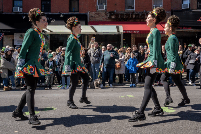 dancers in green