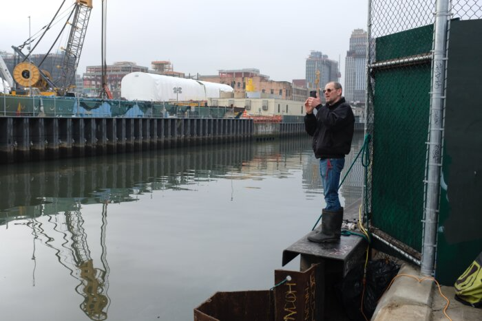 francis photographing the canal