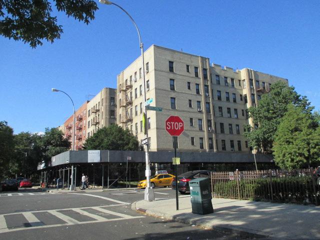 brick apartment building