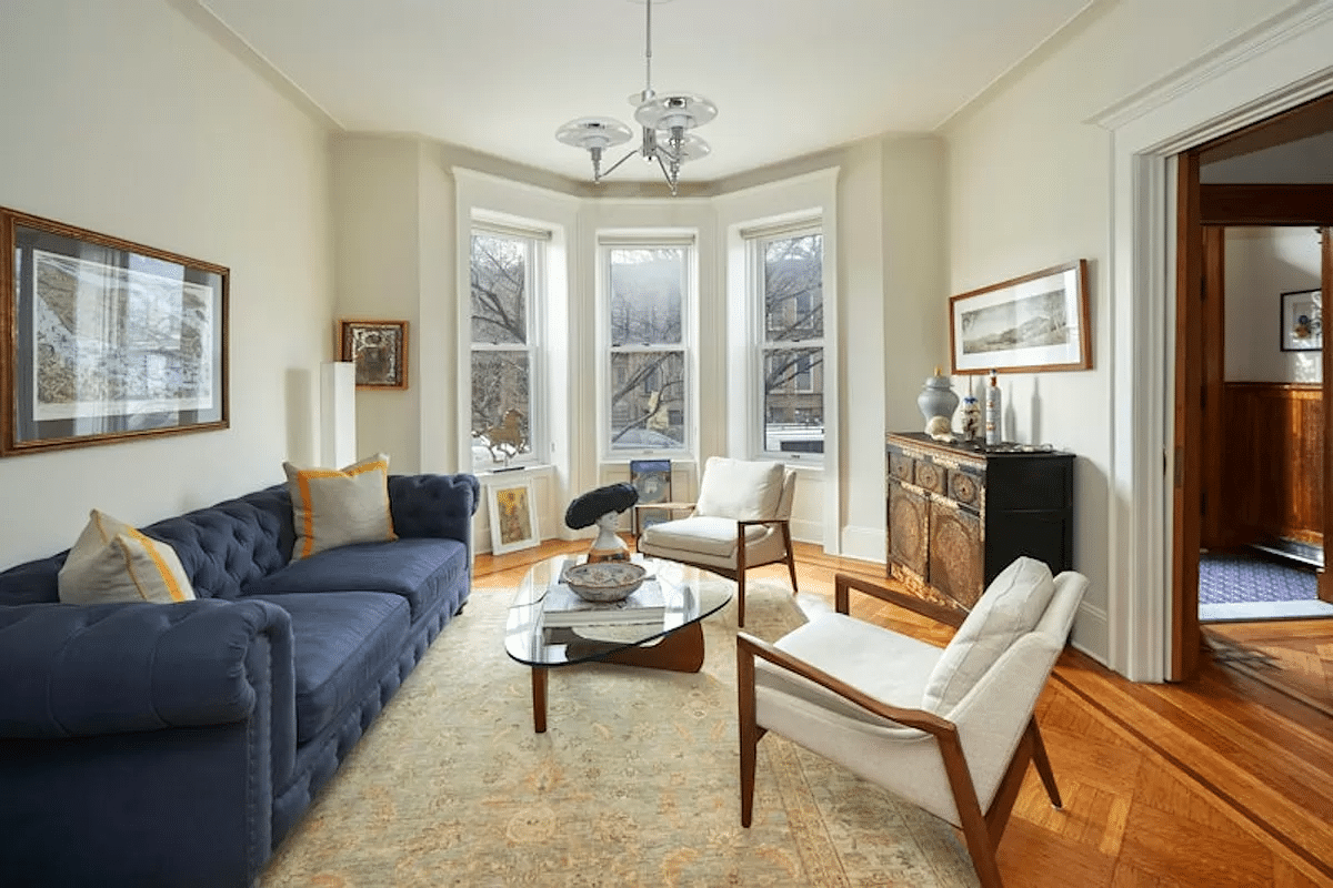 prospect lefferts gardens - parlor with wood floor