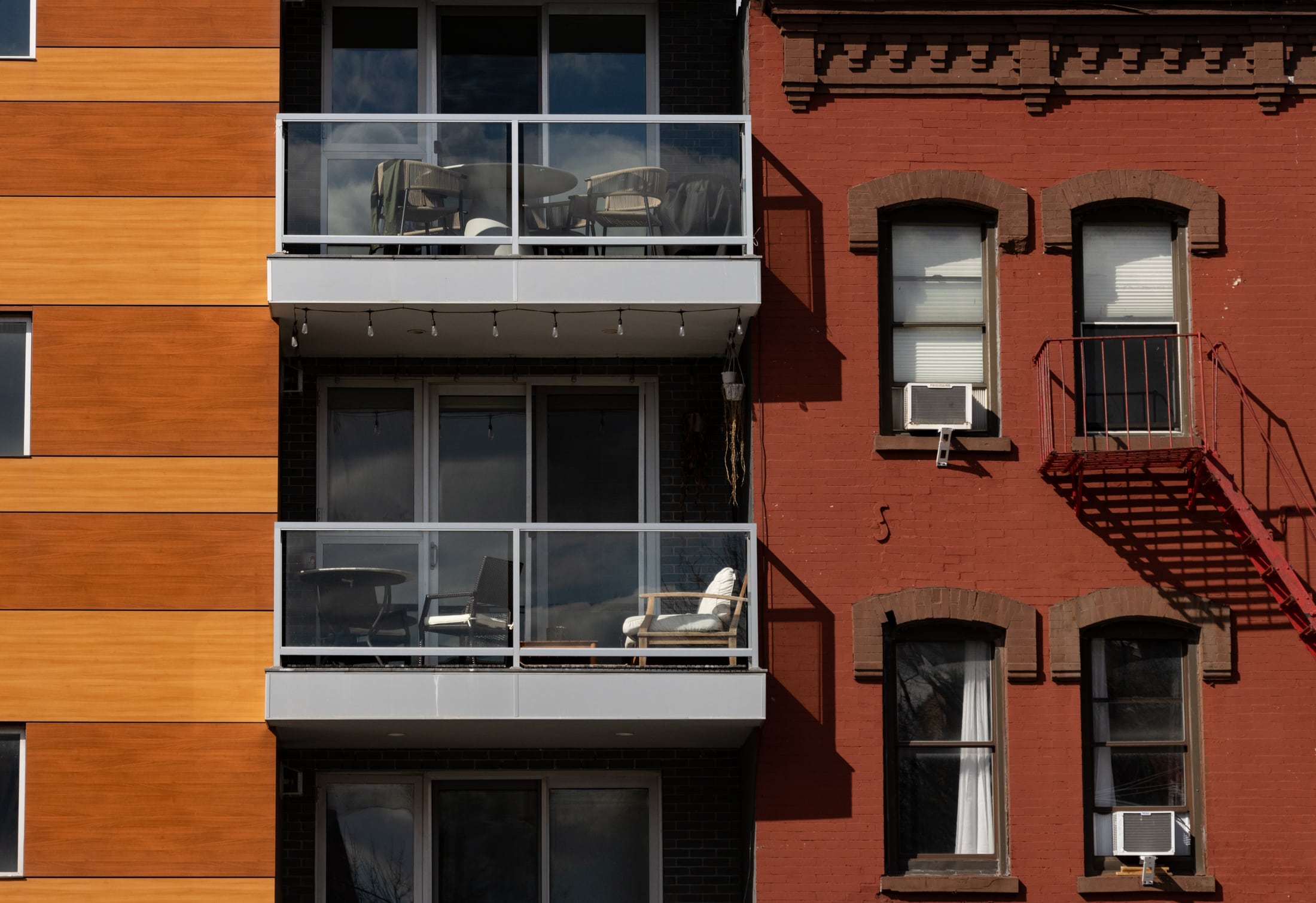 brooklyn - old and new buildings