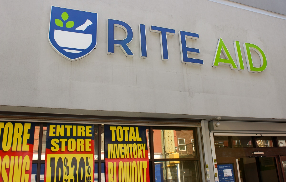 rite aid closing down signs