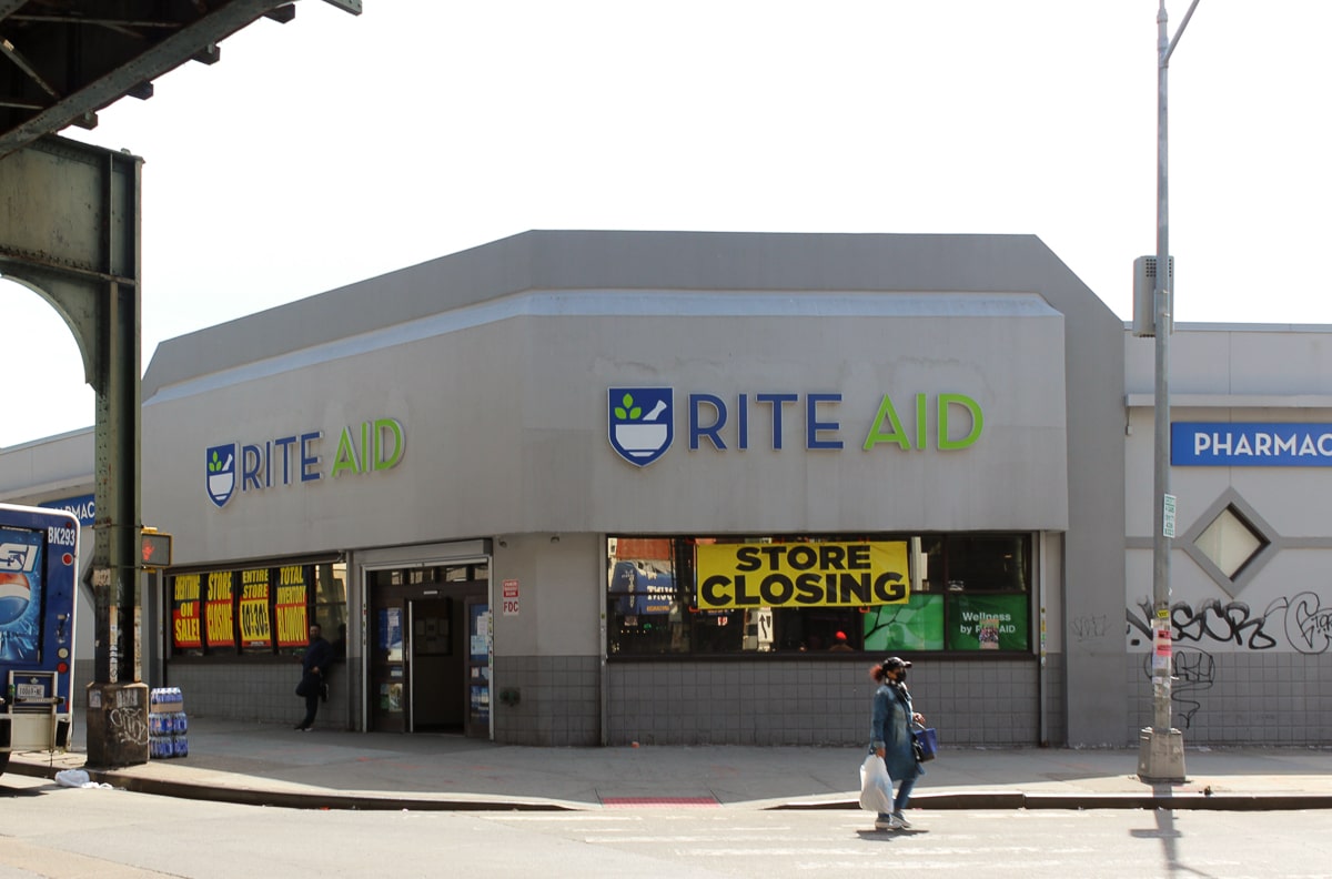 Rite Aid at 960 Halsey Street exterior