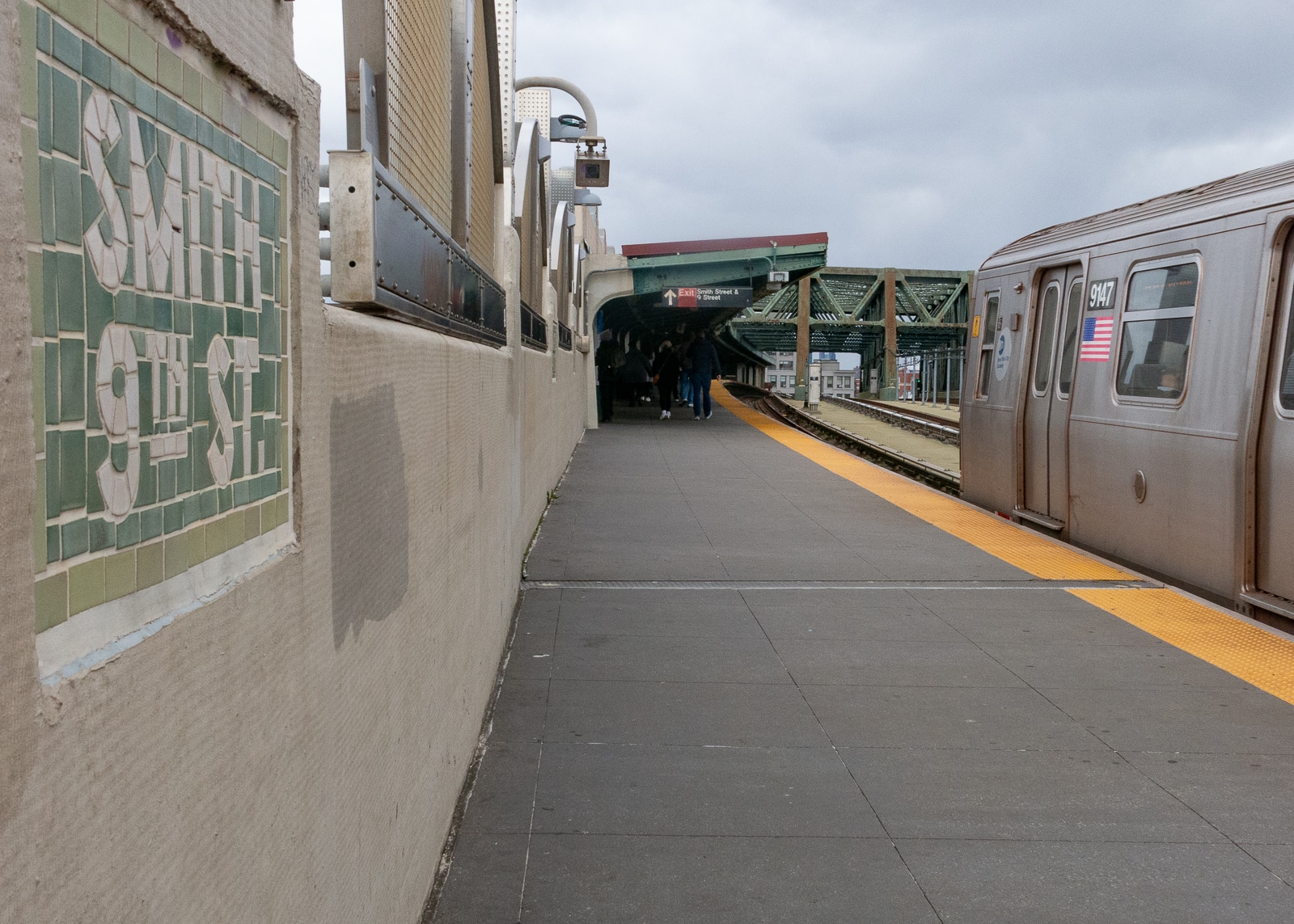brooklyn - train leaving the smith-9th street subway station