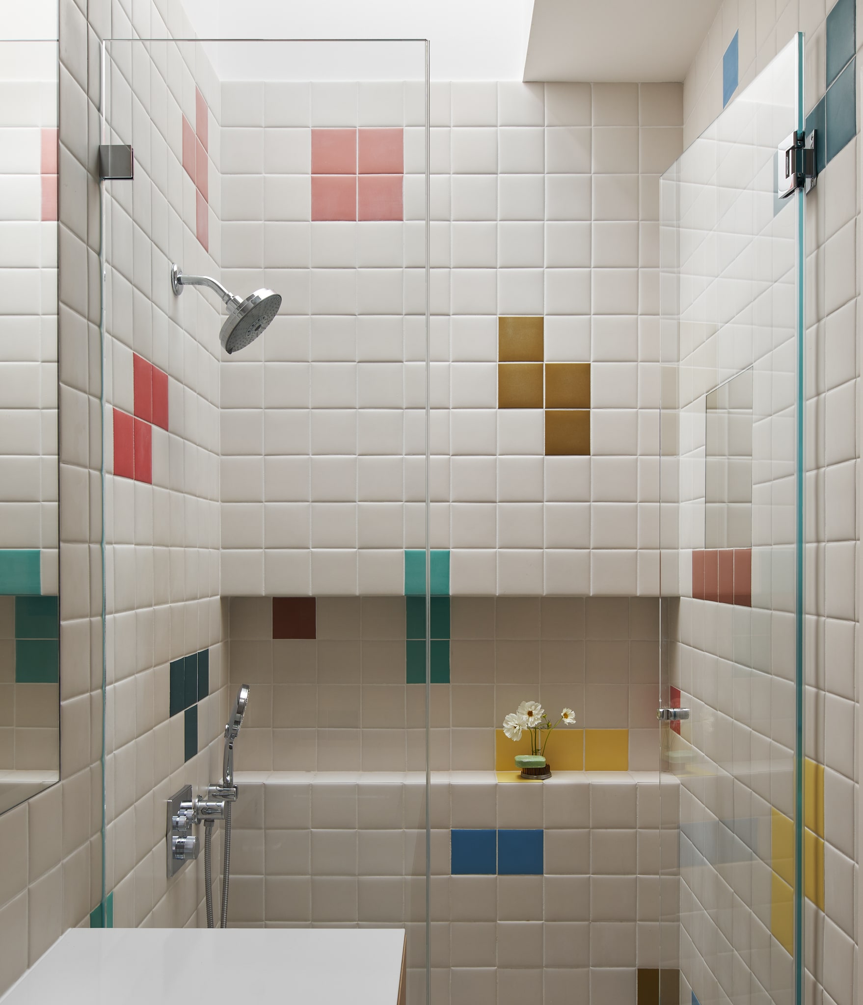 TILED BATH SHOWER STALL