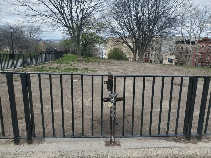 locked gate at the sunset park dog run
