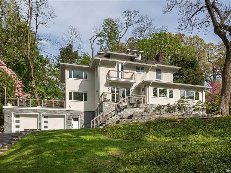 BROWNSTONER-LISTING-821a5b05e44def54981adeb6a8d6e3c6 Property Picture