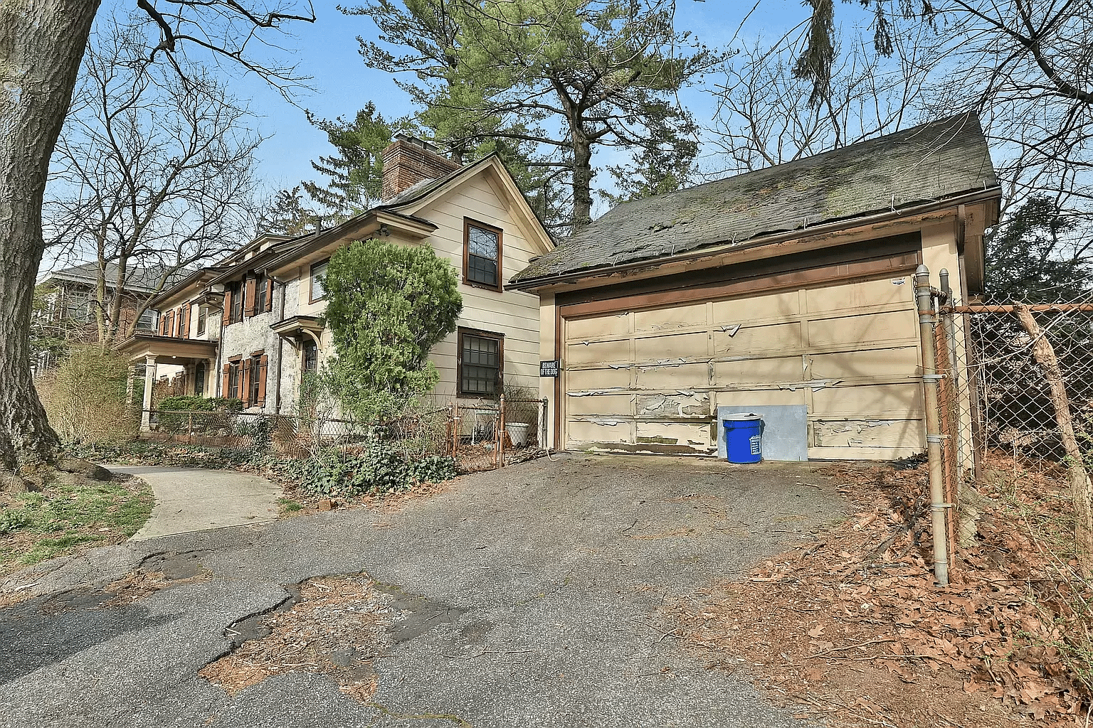 garage adjacent to the house