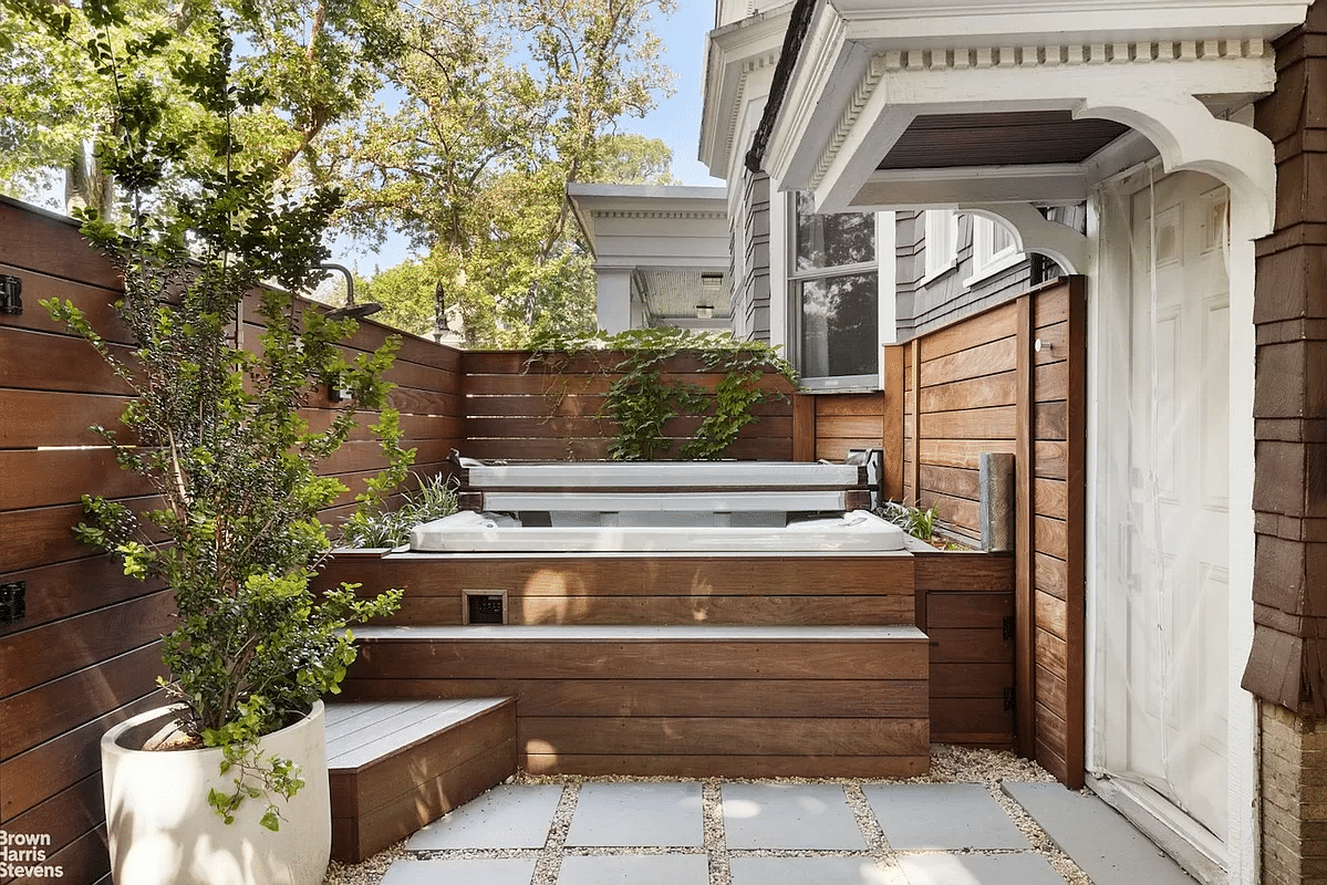 hot tub in side yard