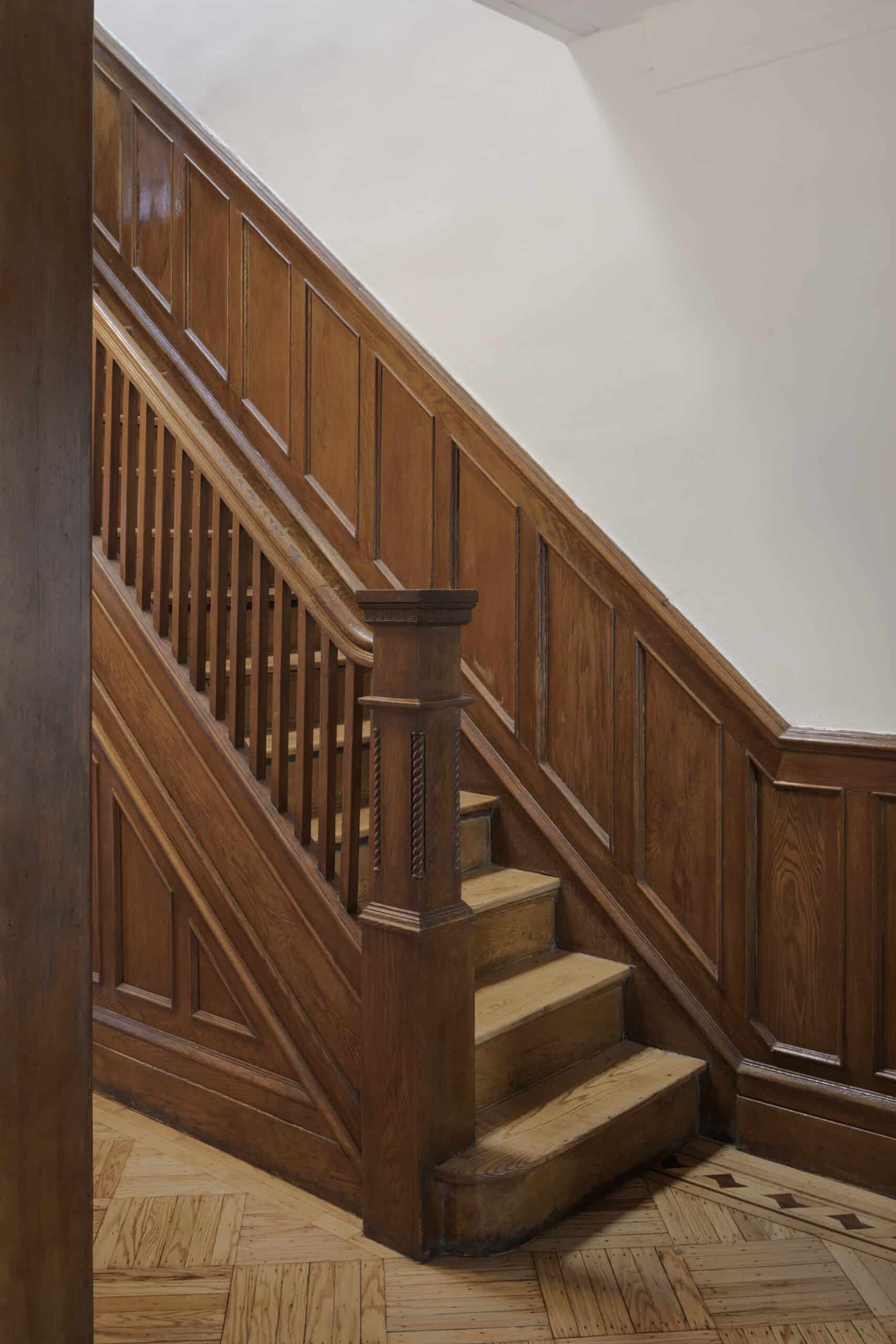STAIRCASE WITH WAINSCOTING