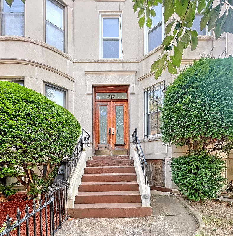 front door with stoop, double doors with transom