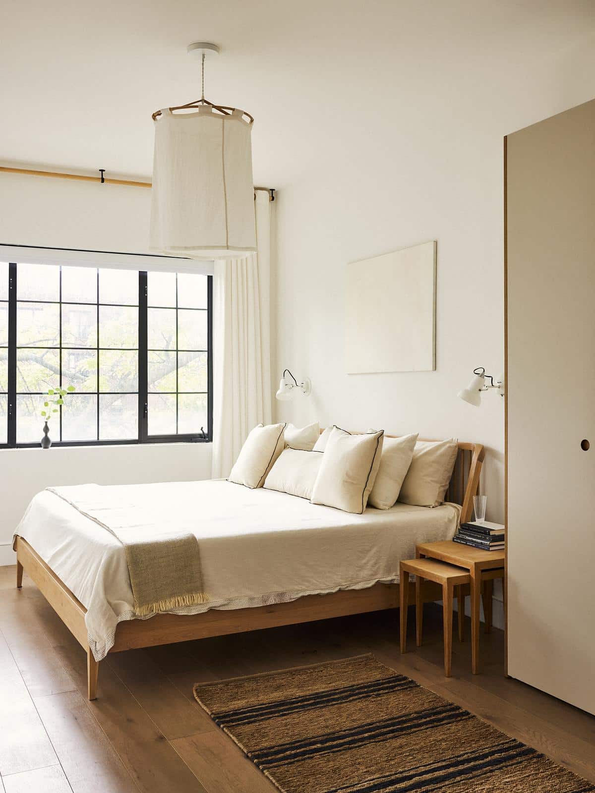 PRIMARY BED ROOM
