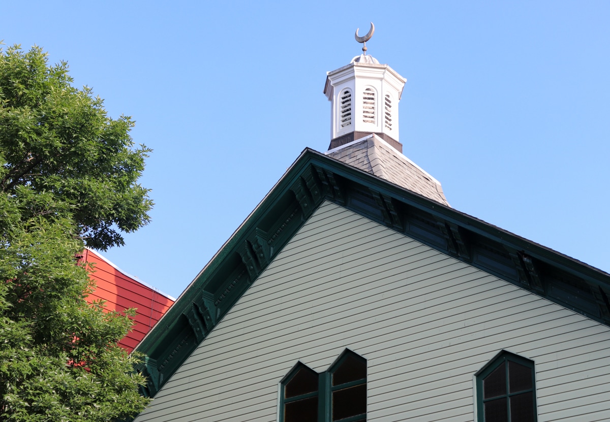 brooklyn - a cupola on top of a house of worship in Williamsburg