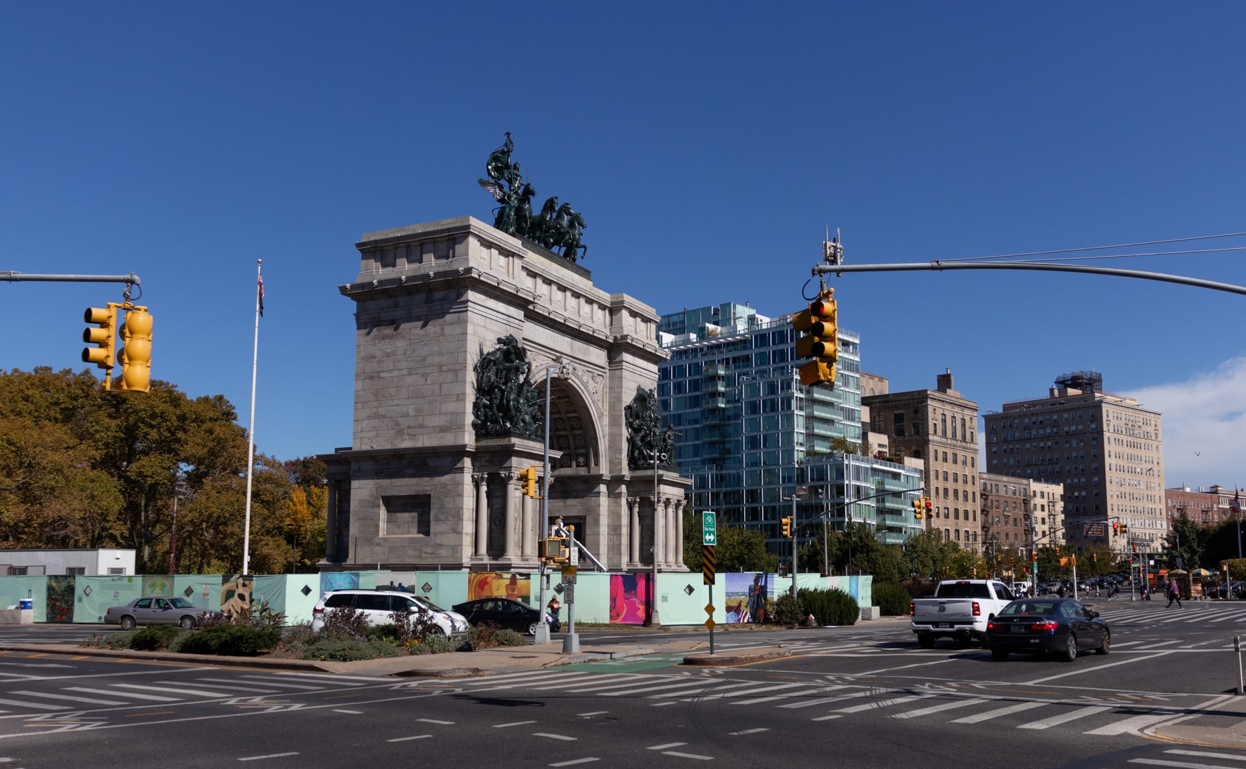 brooklyn - soldiers and sailors memorial arch in grand army plaza
