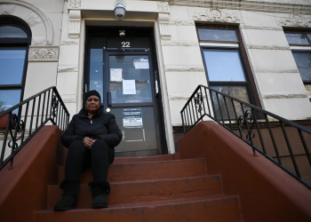 Residents at 22 Hawthorne St. in Prospect Lefferts Gardens say they’ve been dealing with a neglectful landlord for years.