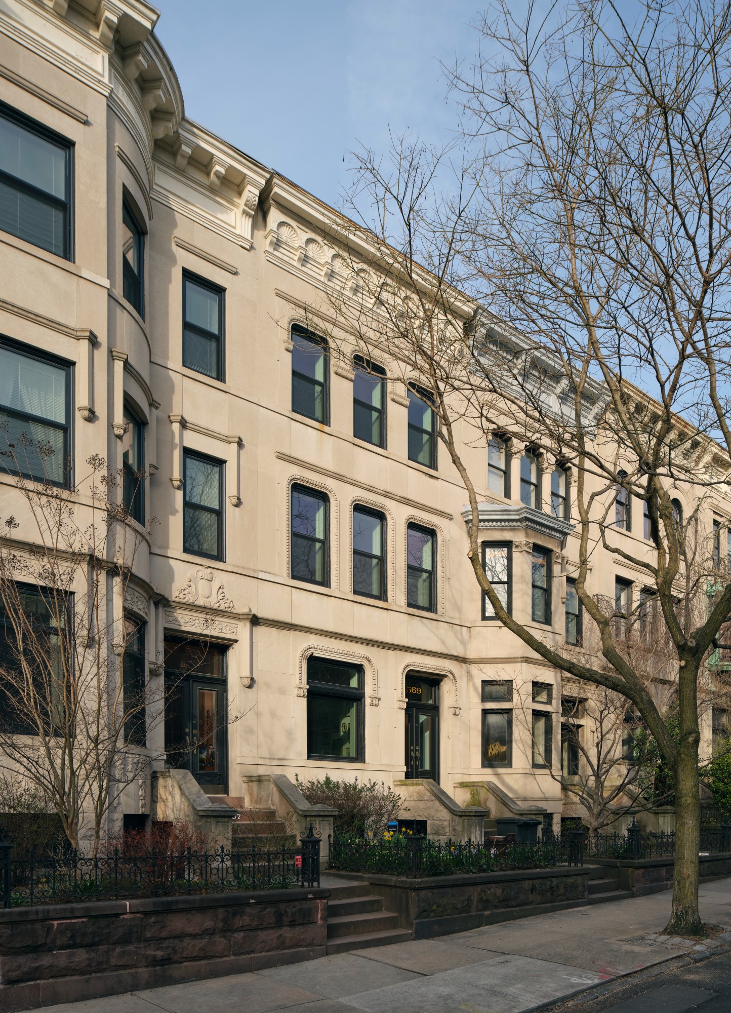 FRONT EXTERIOR