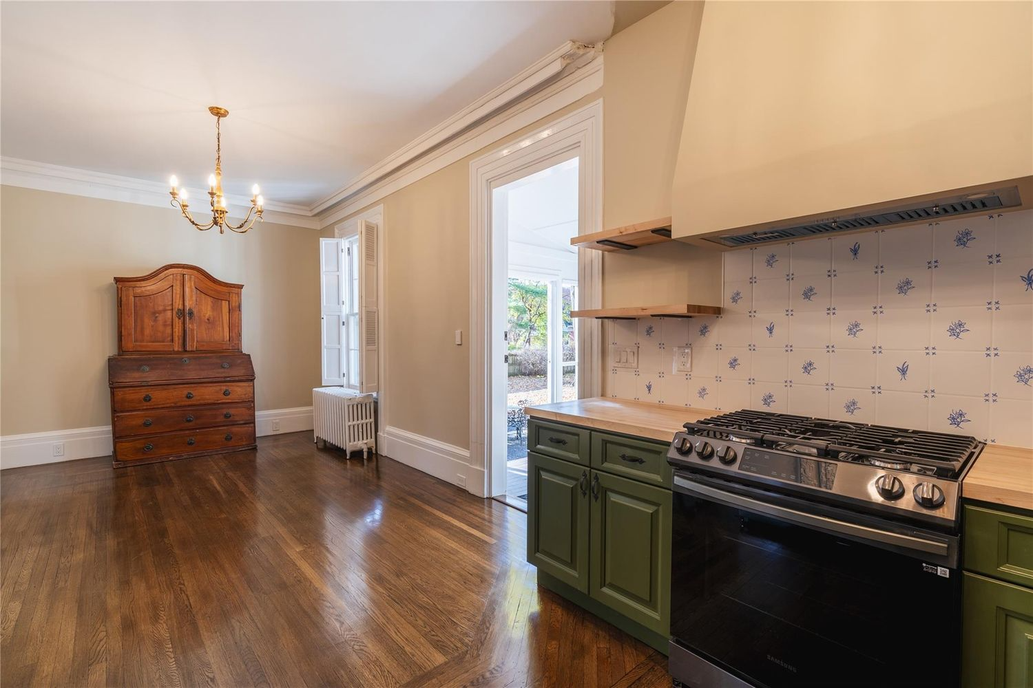 kitchen with green cabinets