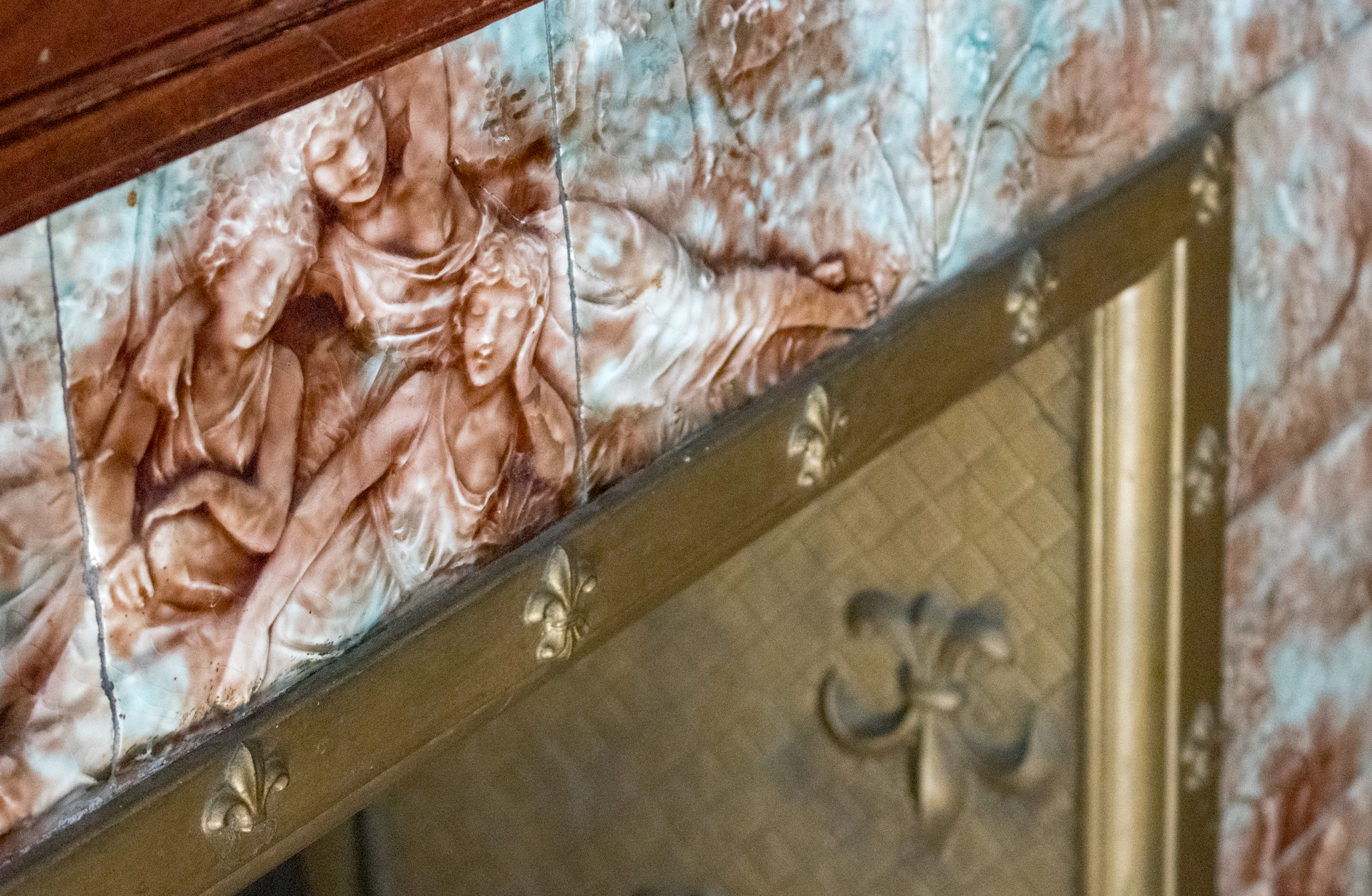 figurative tiles