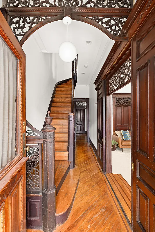entry with fretwork