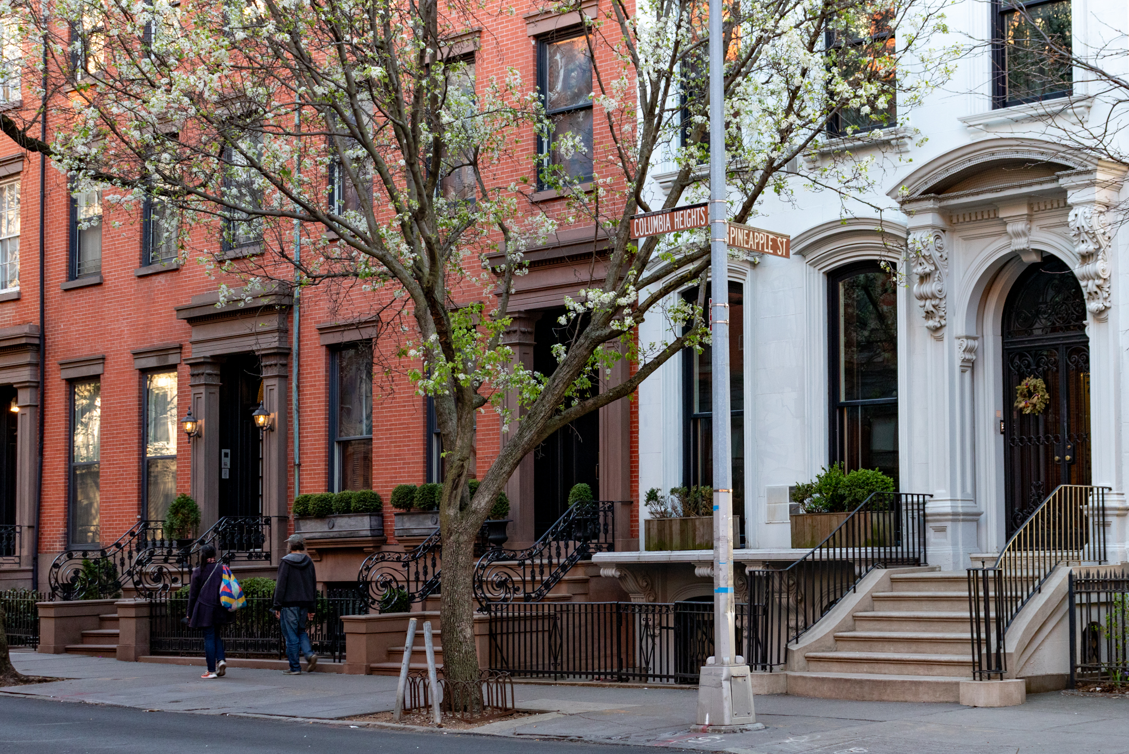 brooklyn heights - historic district street signs