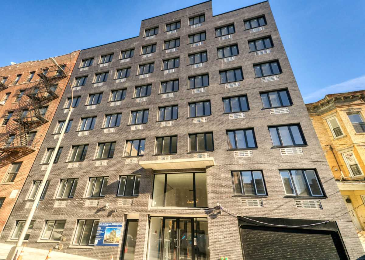 The income requirements and rent for the lottery at 2-21 Malt Drive in Long Island City