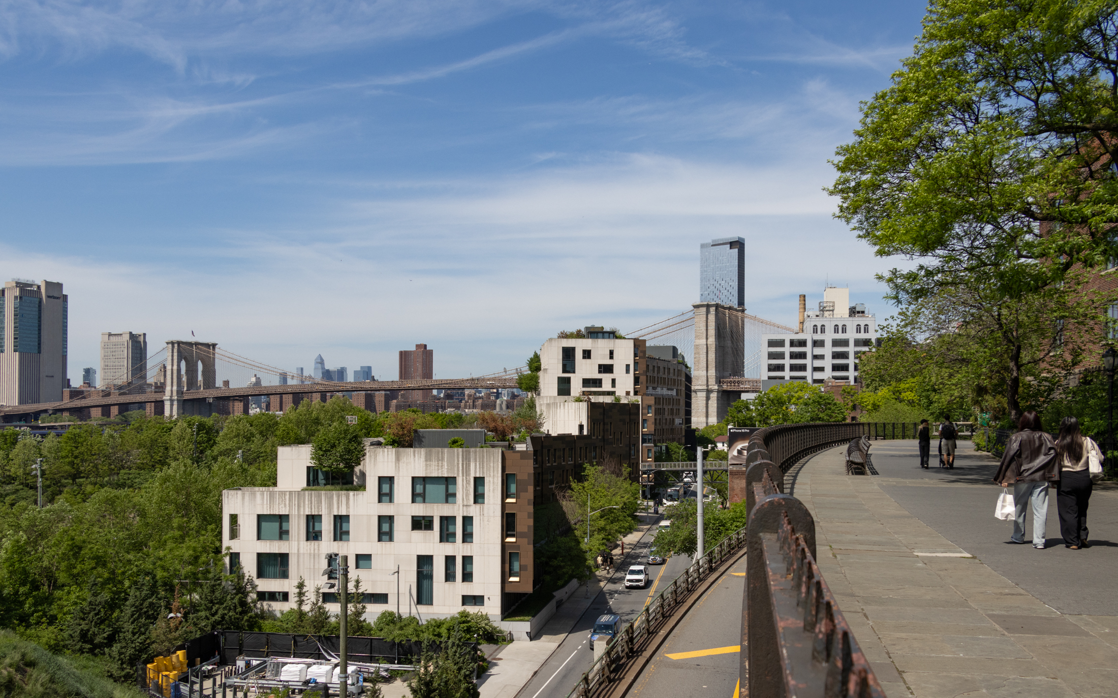 brooklyn - view of the promenade and the bqe
