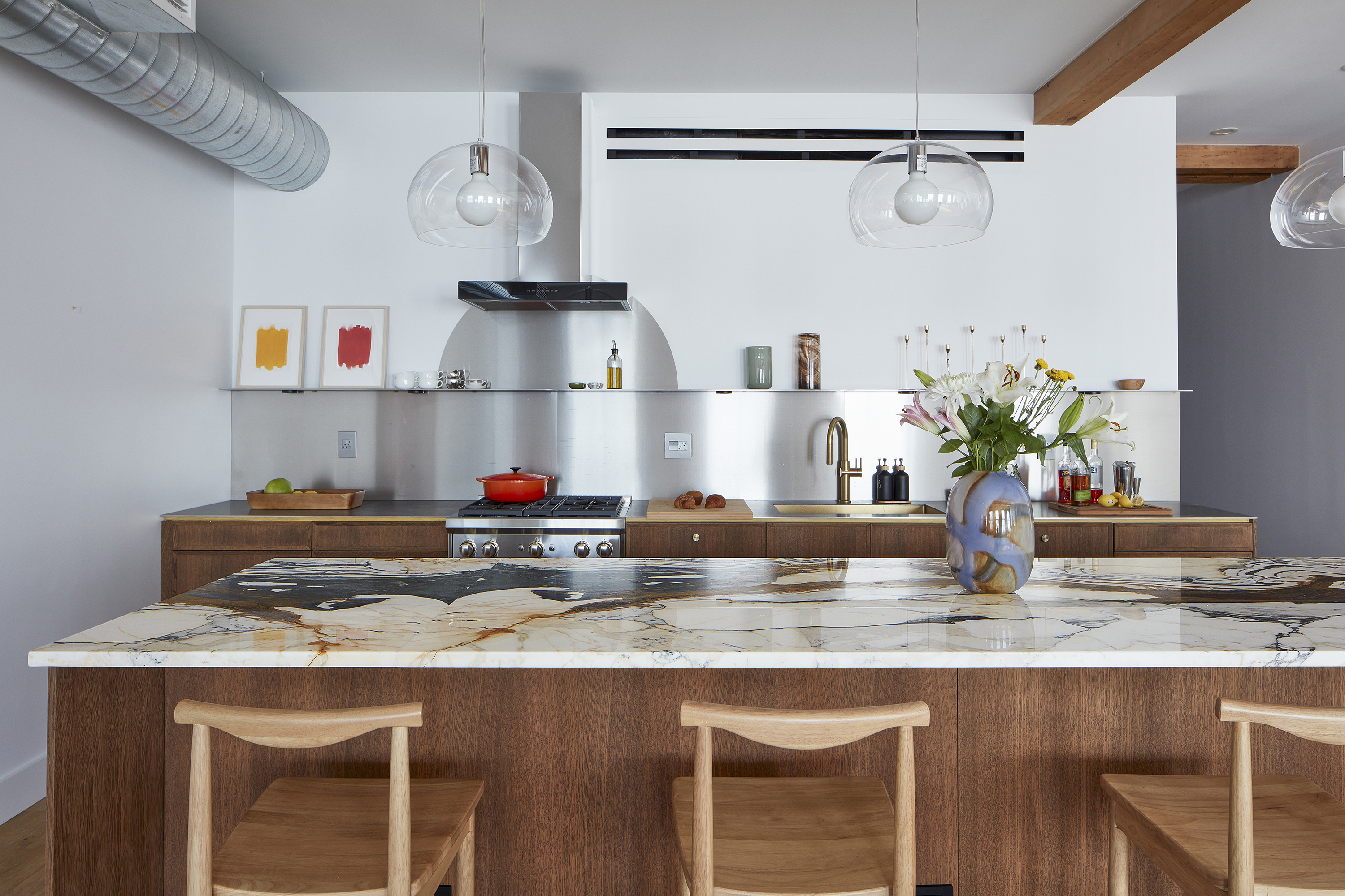 KITCHEN WALL STRAIGHT ON