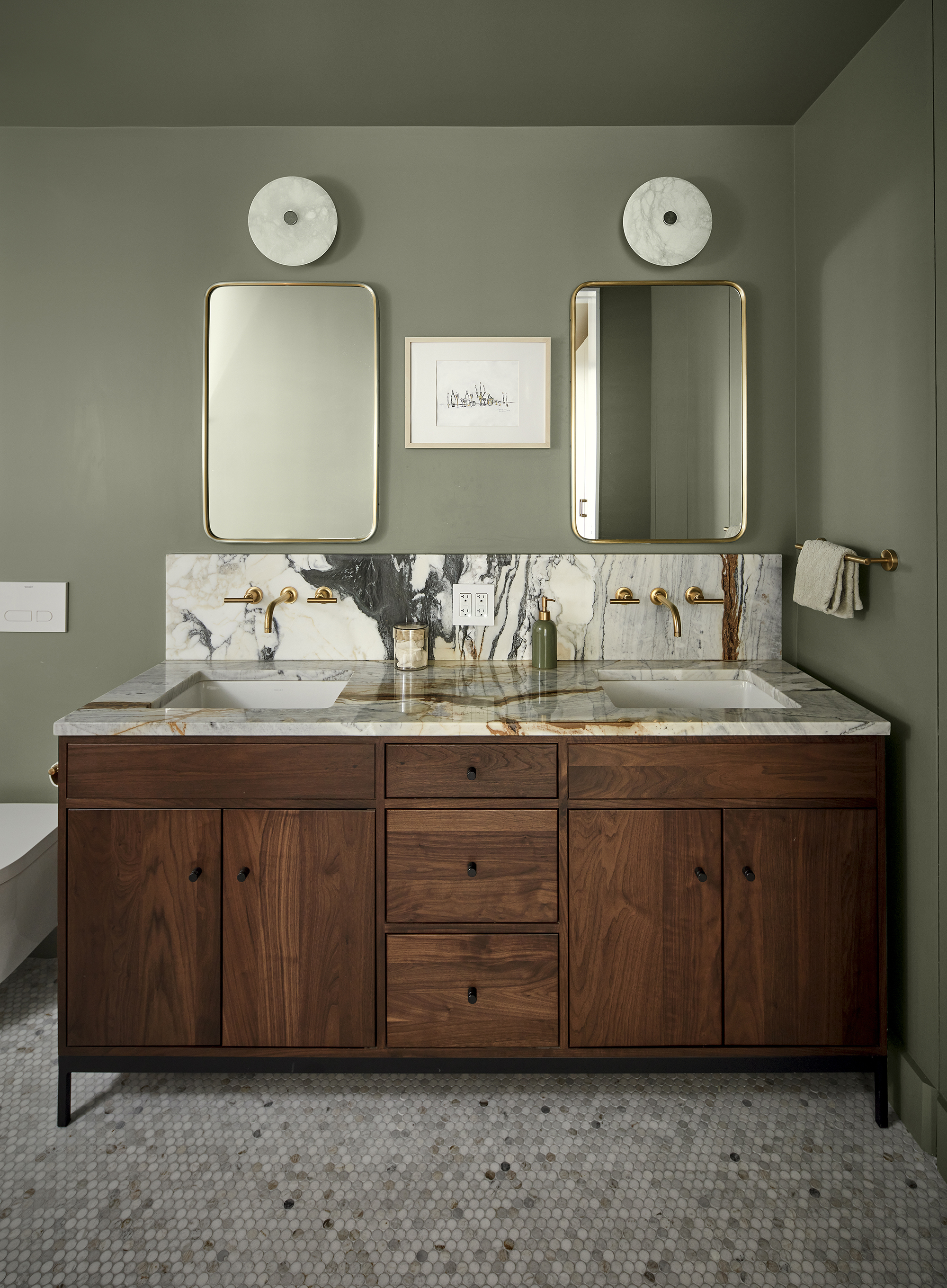PRIMARY BATH VANITY