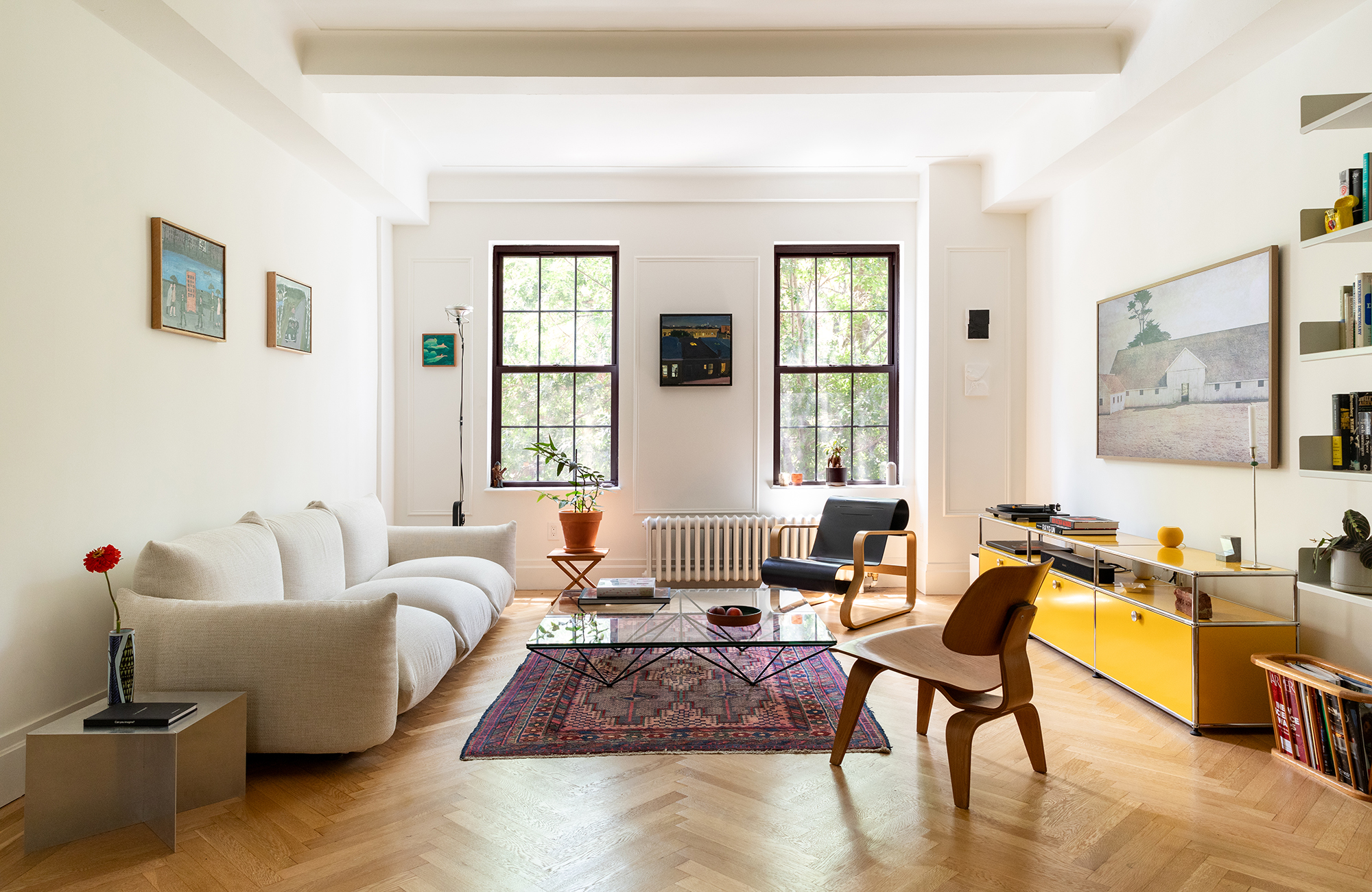 LIVING ROOM OVERALL